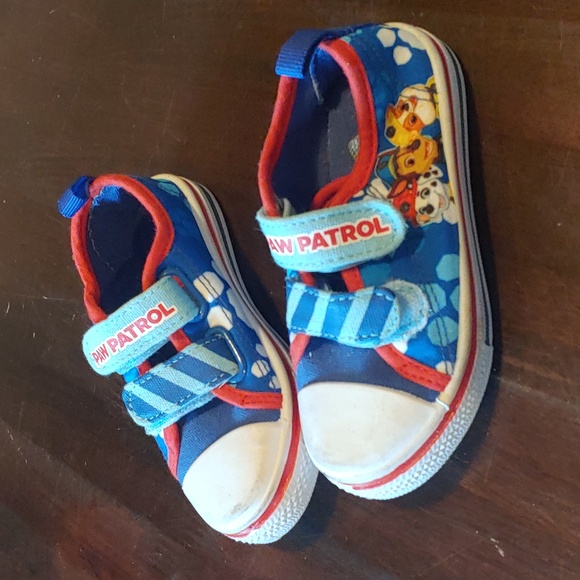 Paw Patrol Velcro Shoes size 6 - Picture 2 of 9